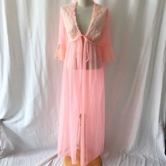Vintage Other - Vintage bright pink nylon lace  robe size S